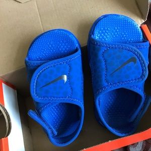 Nike sandals SOLD